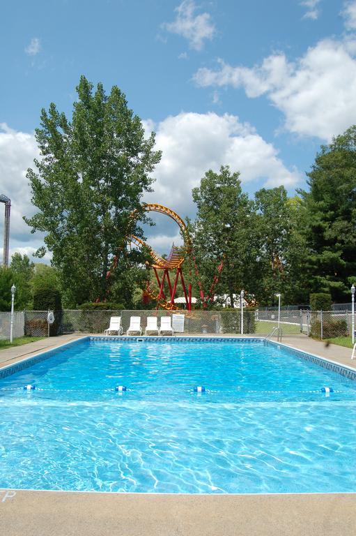 Wakita Court Motel Queensbury Εξωτερικό φωτογραφία